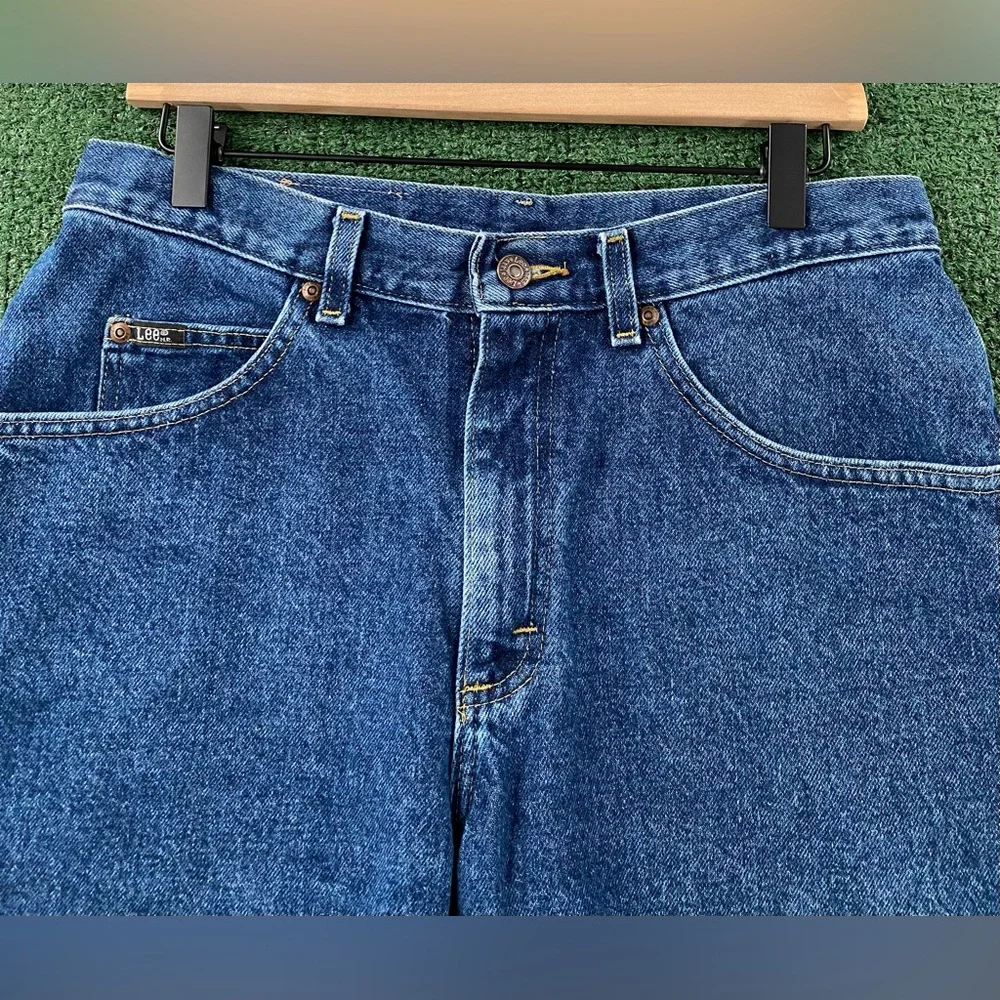 Vintage 90’s Lee Denim Jean Shorts Jorts Men’s Size 30